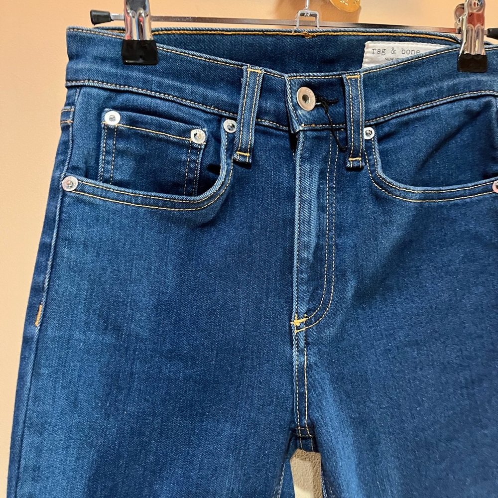 High-Waisted Skinny Jean